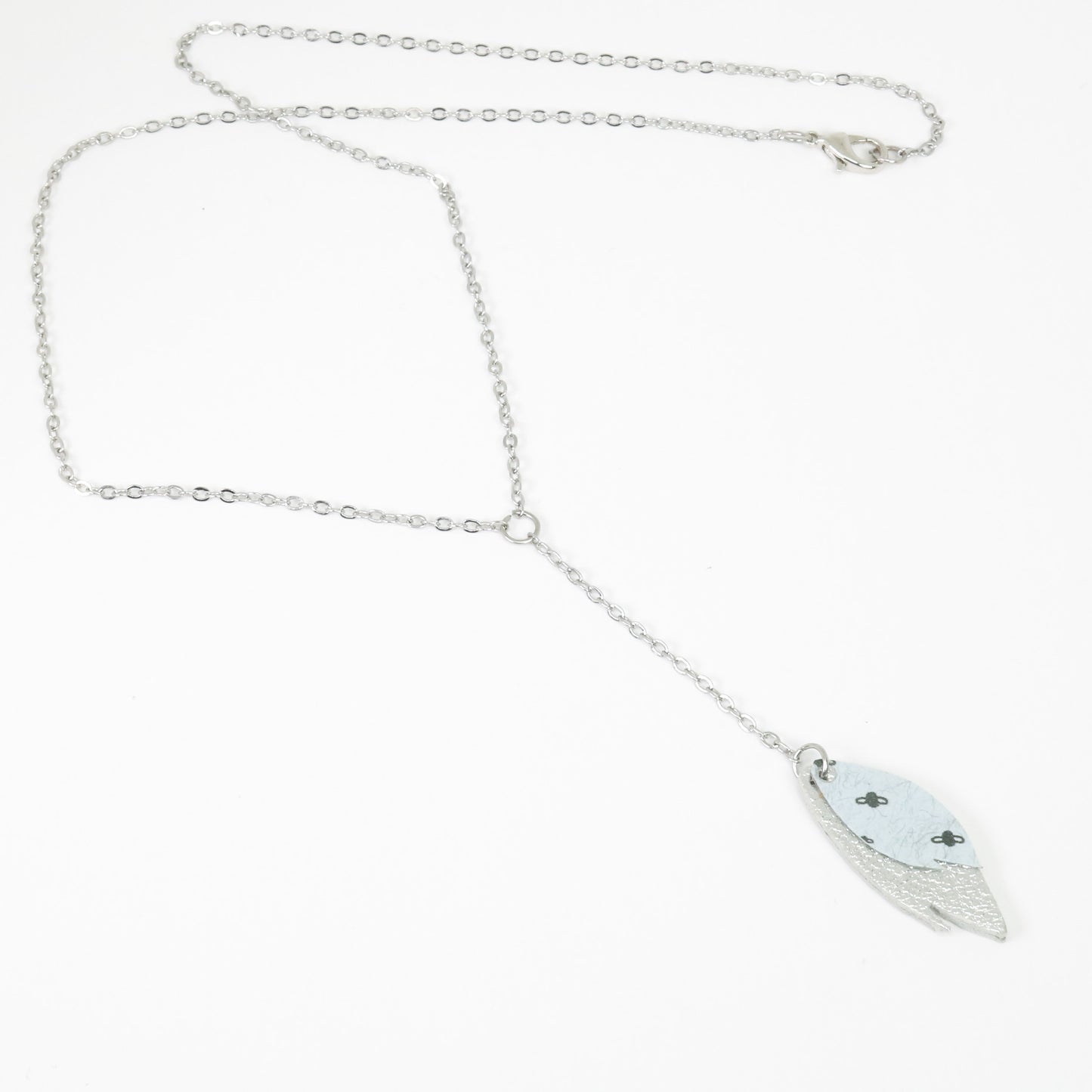 Collier drosophiles