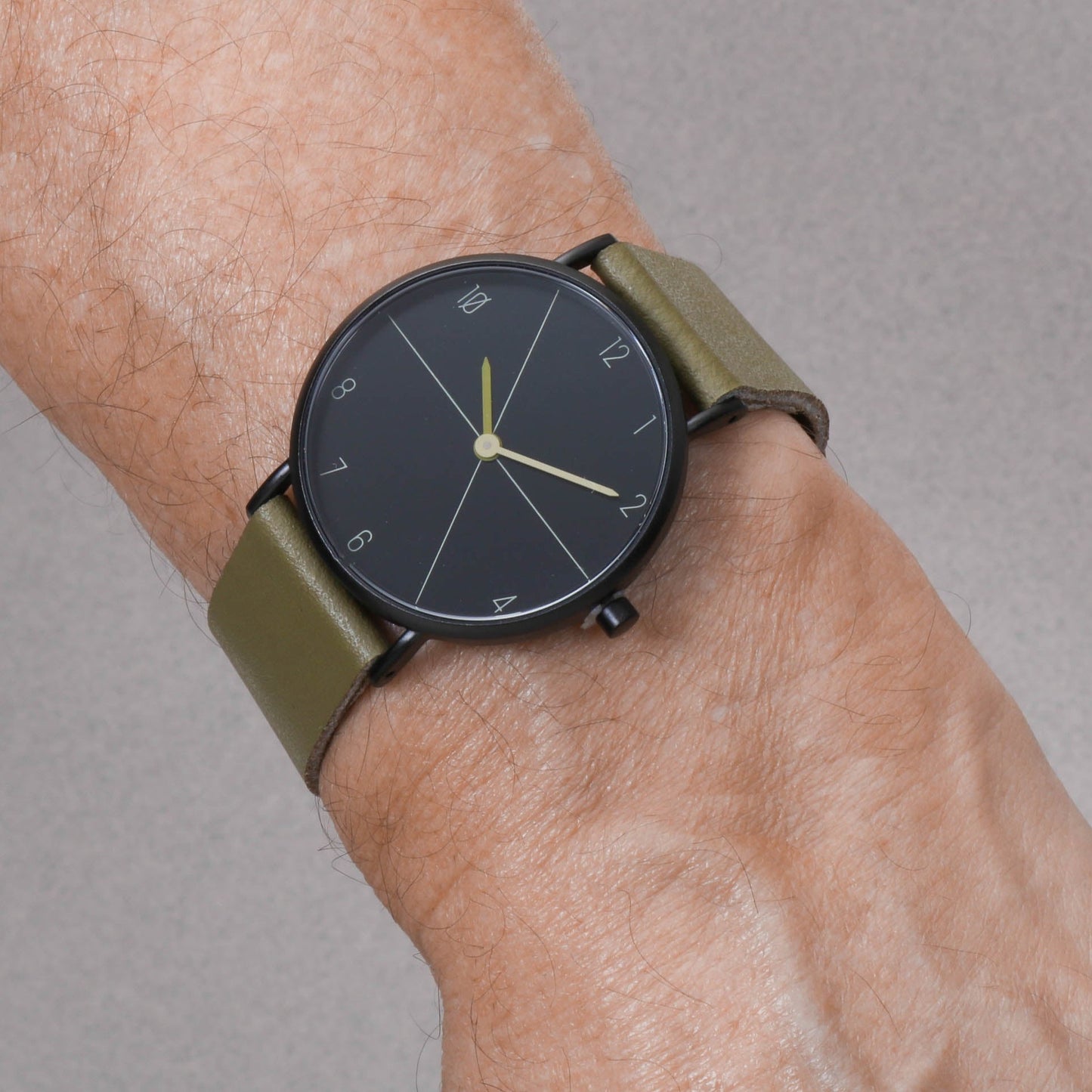 Montre kaki / noir mat