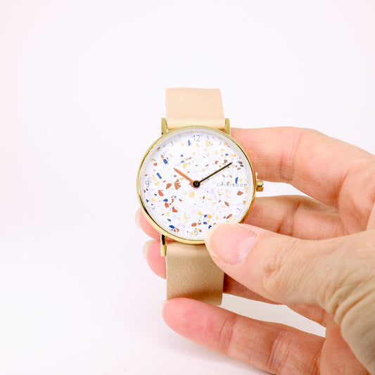 Montre Beige / terrazzo et or