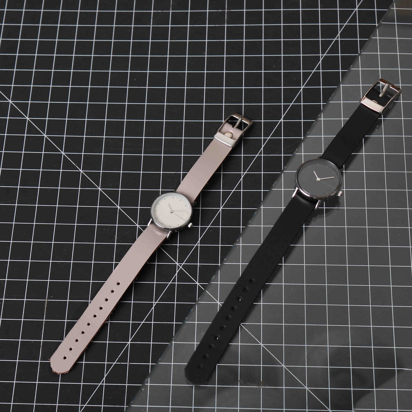 Black / black women's watch