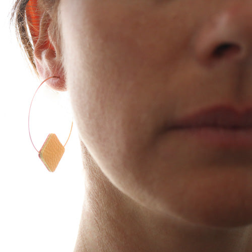 Round / Square Earrings