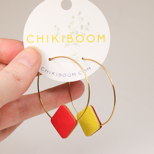 Round / Square Earrings