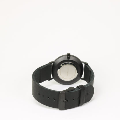 Black / matte black watch