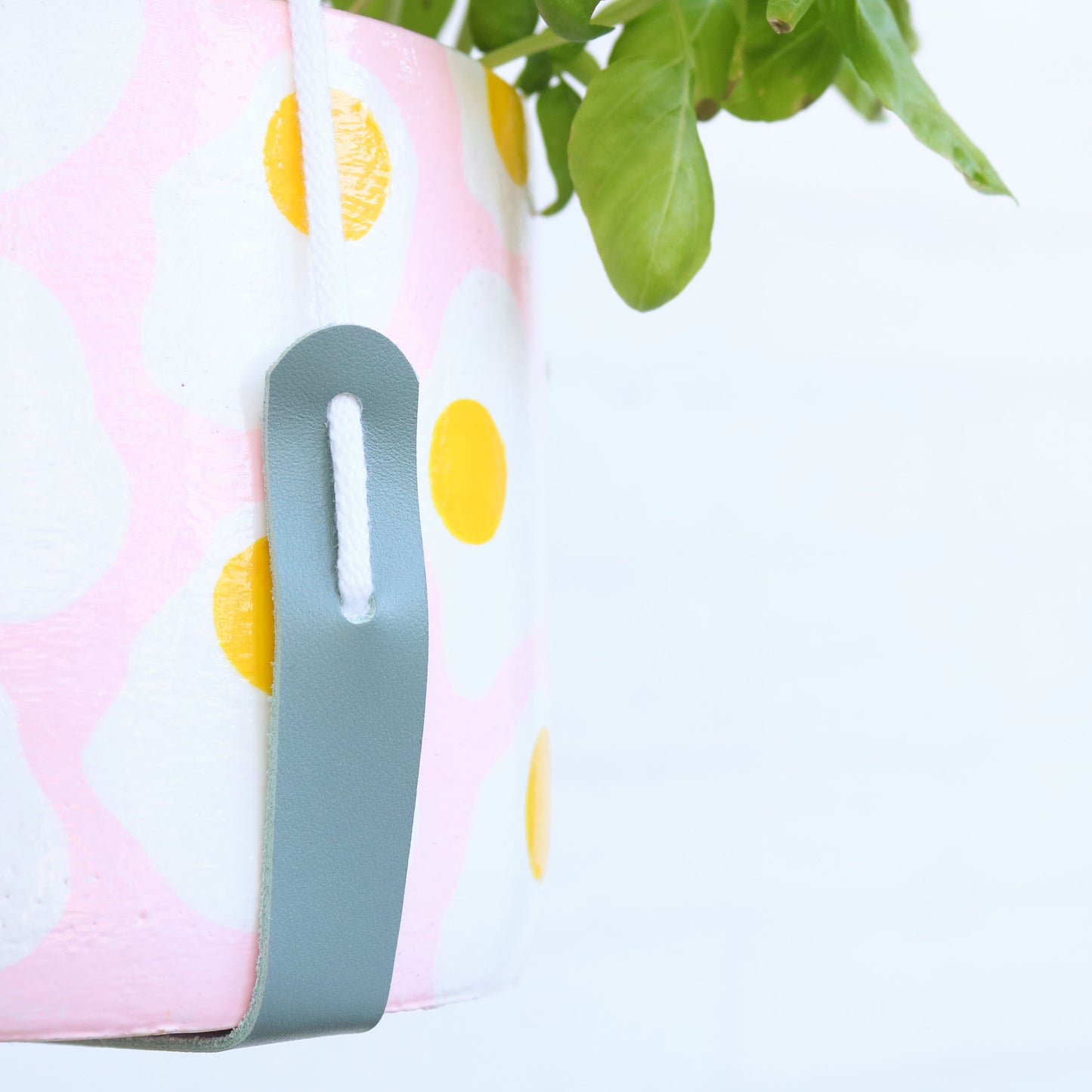 Taupe pink adjustable plant hanger